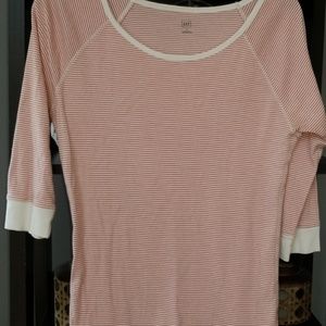 Gap 3/4 sleeves red and cream striped shirt